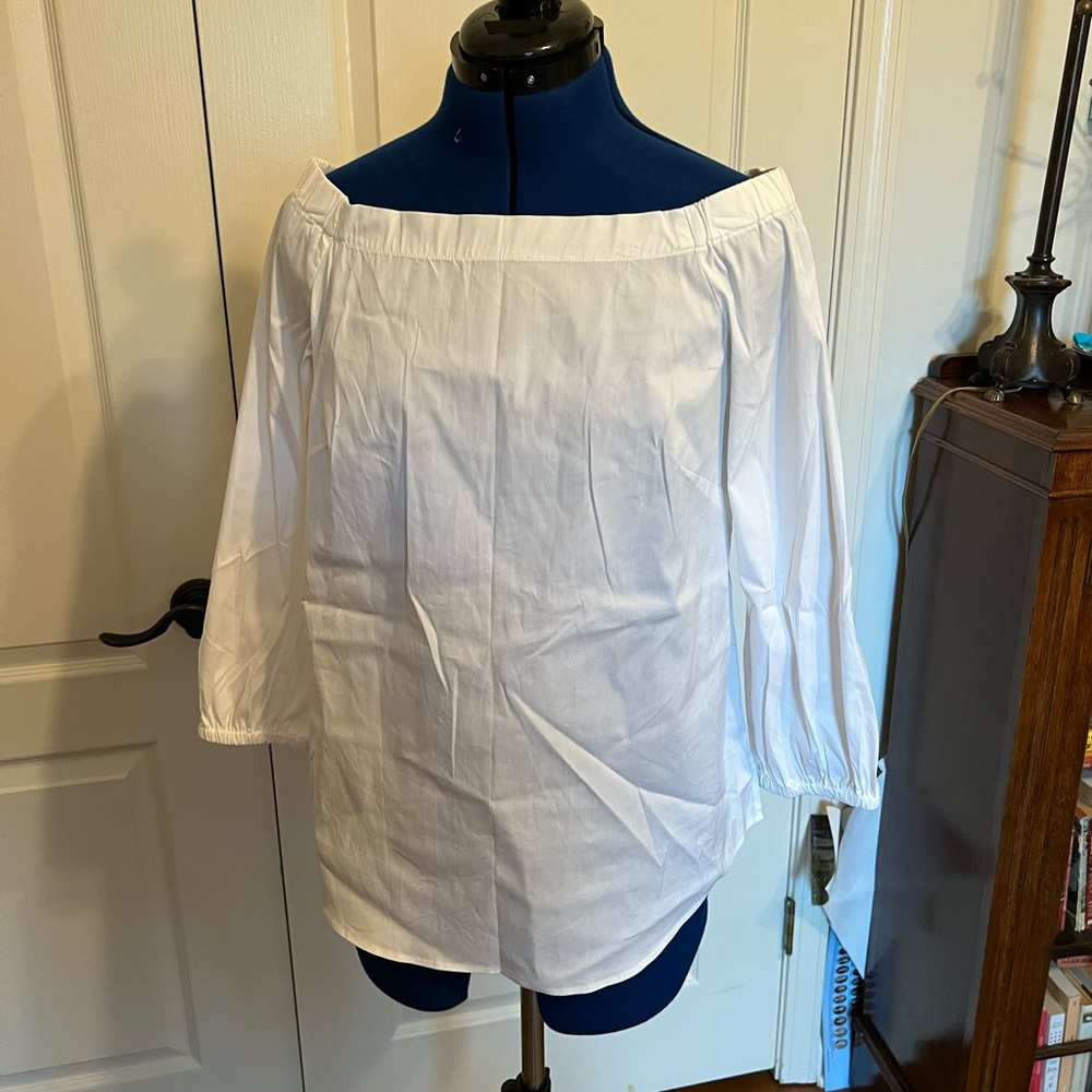 WHITE HOUSE BLACK MARKET✨White Off The Shoulder Long Sleeve Shirt Size Small (S)